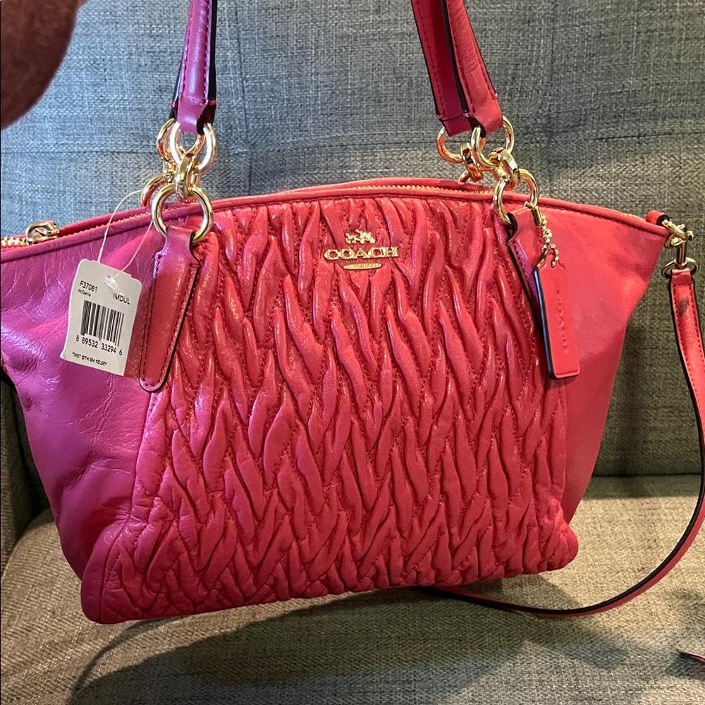 Coach Kelsy Pink Quilted Shoulder Bag in Twist Leather NWT - Picture 8 of 12